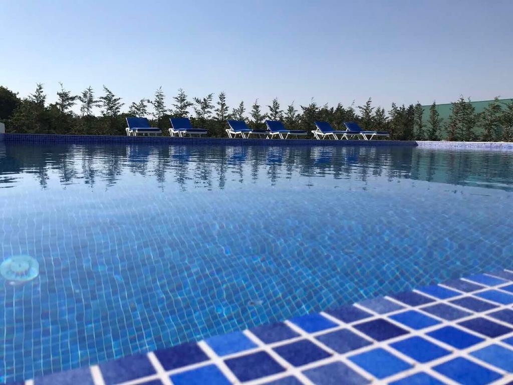 WaveBreeze Villas Paphos Esterno foto