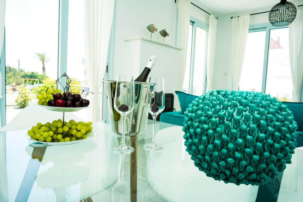 WaveBreeze Villas Paphos Esterno foto