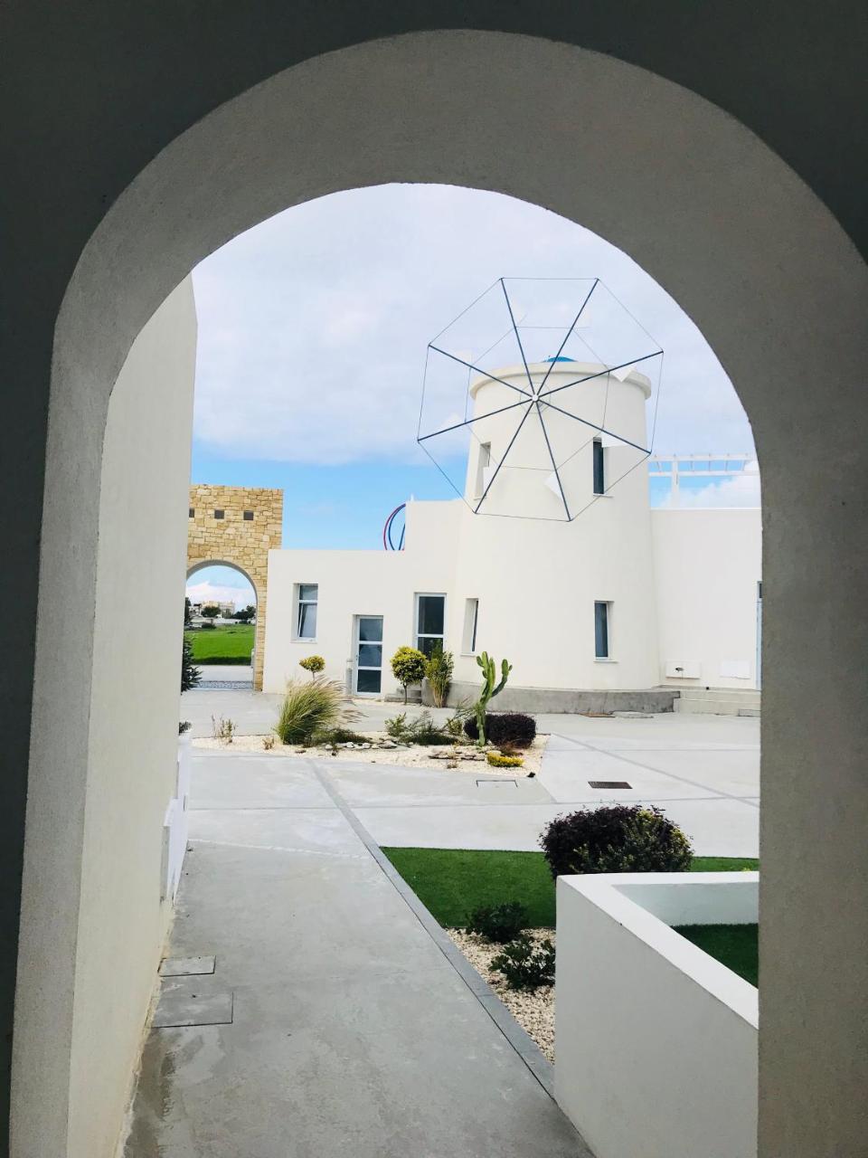 WaveBreeze Villas Paphos Esterno foto